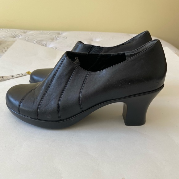 Dansko Bennett Black leather booties - Picture 1 of 7